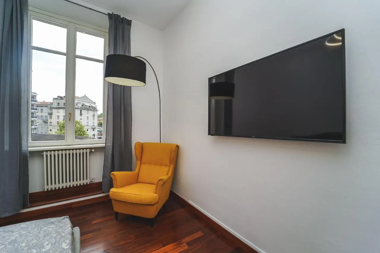 Appartamento Esclusivo Fronte Lago, In Centro A Como Con Garage 0*,